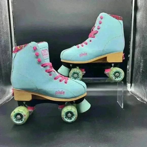 Roller Derby Other - Roller Derby Pixie Roller Skates Lucy Size Y 3-6 Blue Pink Unicorns Adjustable